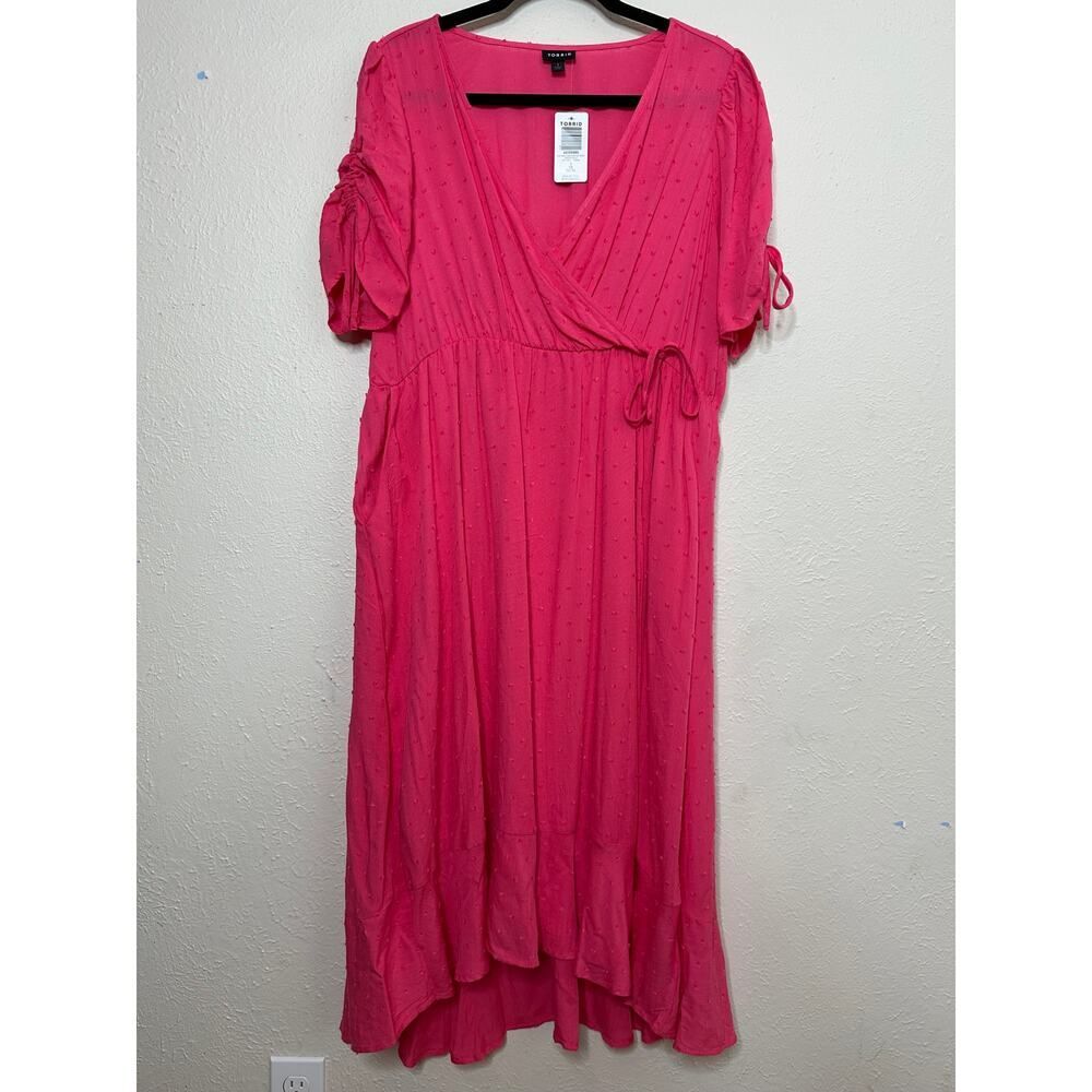 Torrid Size 1X Pink Swiss Dot Midi Linen Style Surplice Dress with Pockets NWT
